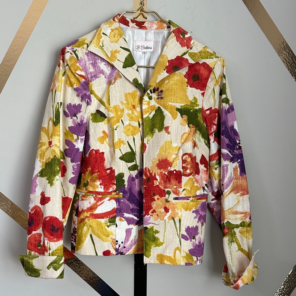 3 Sisters Floral Blazer in Cream with Red, Yellow & Purple Blooms